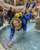 diving_for_coins_in_the_mall_fountain_under_700kb.jpg