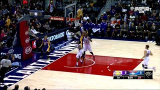 November 18, 2014 - Lakers vs. Hawks - Kobe Bryant Steal And No Look Pass To Jeremy Lin