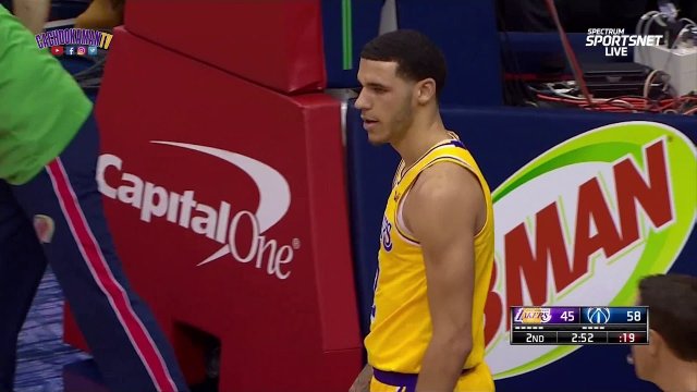 John Wall Blatantly Fouls Lonzo Ball And Gets Away With It - Lakers vs. Wizards - December 16, 2018