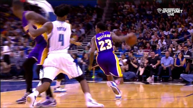 November 11, 2015 - Lakers vs. Magic - Lou Williams To Julius Randle For Dunk