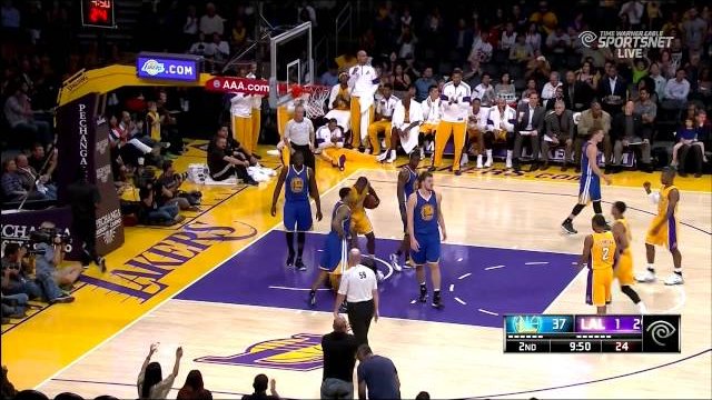 October 9, 2014 - Warriors vs. Lakers - Julius Randle And 1